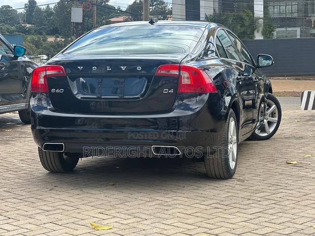 Volvo S60 2018 Black
