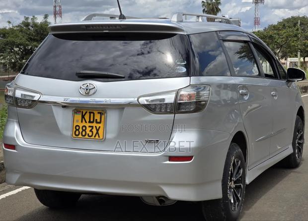 Toyota Wish 2015 Silver