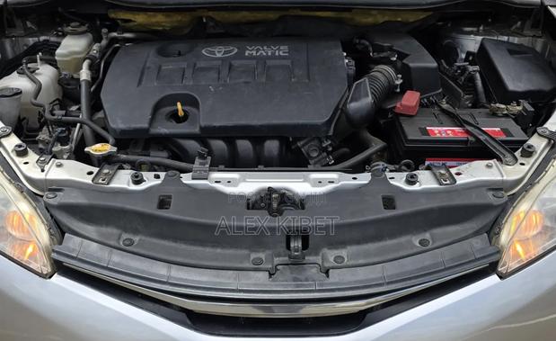 Toyota Wish 2015 Silver