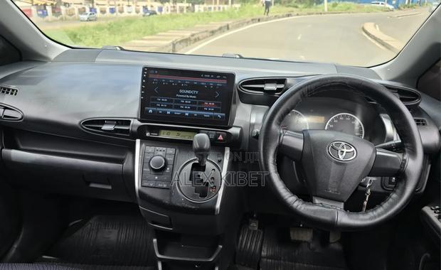 Toyota Wish 2015 Silver