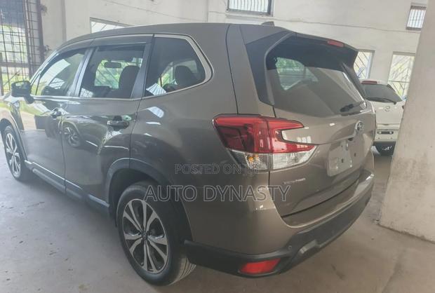 Subaru Forester 2019 Gray