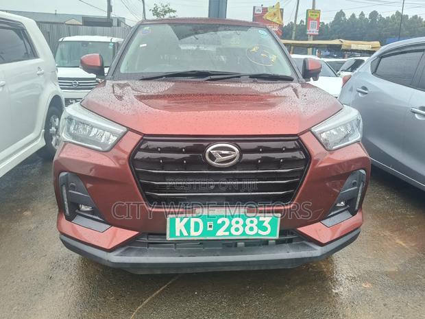 Daihatsu Rocky 2020 Purple