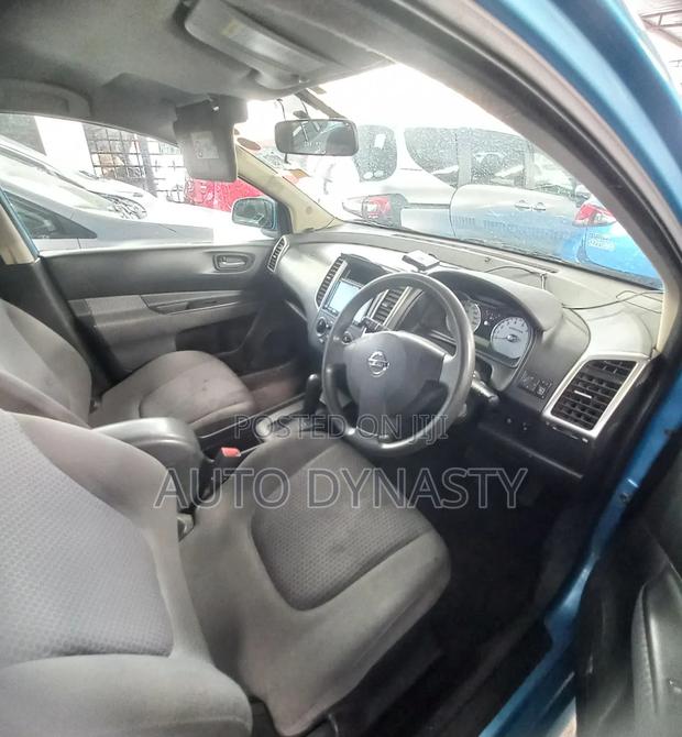 Nissan Wingroad 2011 Blue