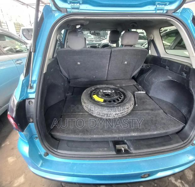 Nissan Wingroad 2011 Blue