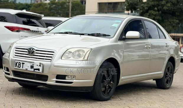 Toyota Avensis 2.0 VVT-i Sol 2006 Beige