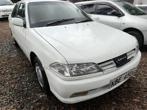Toyota Carina 1.5 FWD Sedan 2001 White