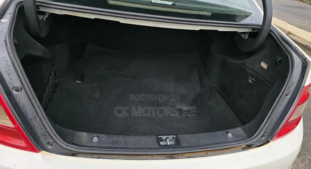 Mercedes-Benz C200 2009 White