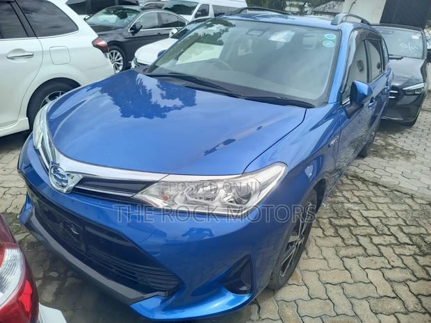 Toyota Corolla Fielder 2020 Blue