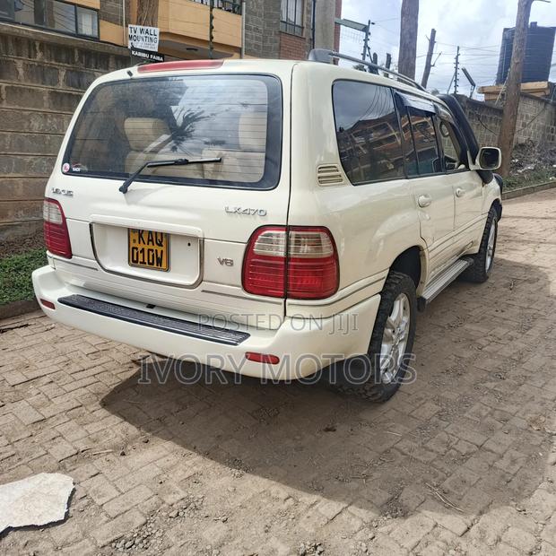 Lexus GX 470 Sport Utility 2005 White
