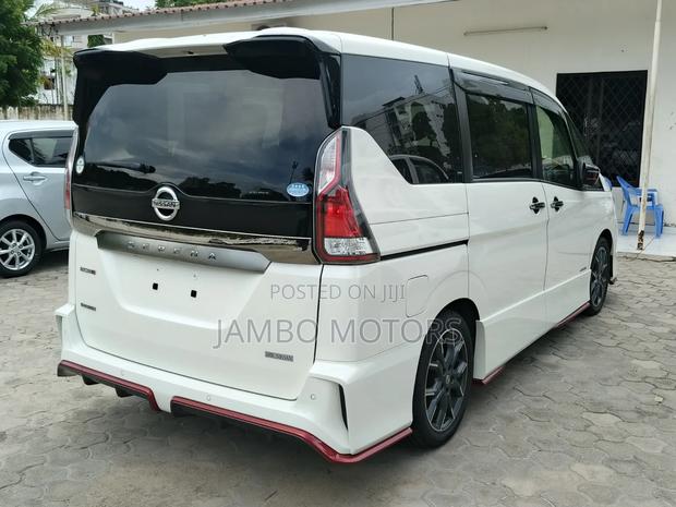 Nissan Serena 2019 White