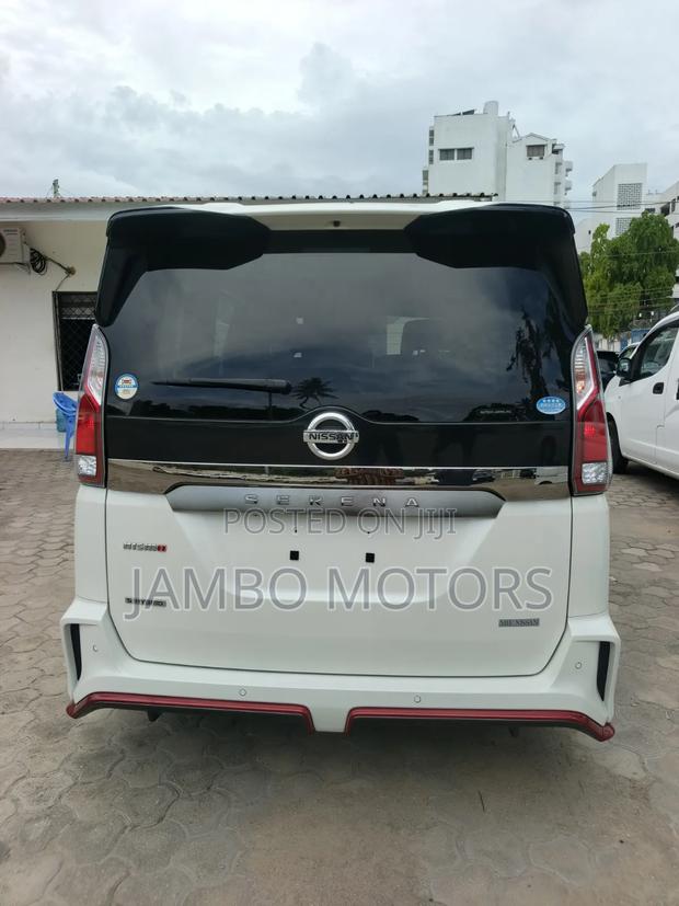 Nissan Serena 2019 White