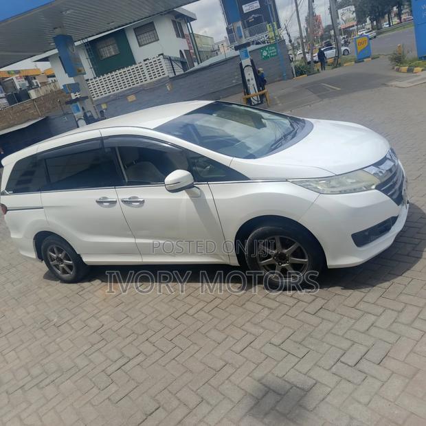 Honda Odyssey 2.4 G 2WD (7 seater) 2014 White