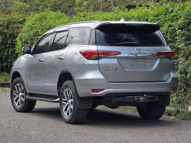 Toyota Fortuner 2.8 D AWD 2017 Silver