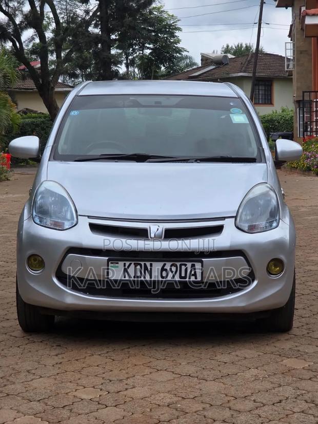 Toyota Passo 1.0 FWD 2016 Silver
