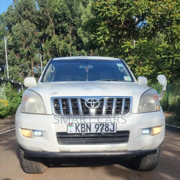 Toyota Land Cruiser Prado 2004 White