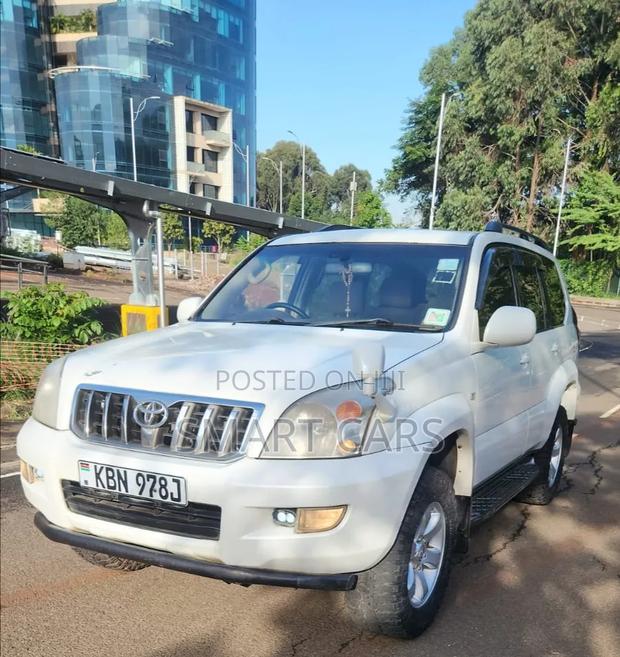 Toyota Land Cruiser Prado 2004 White