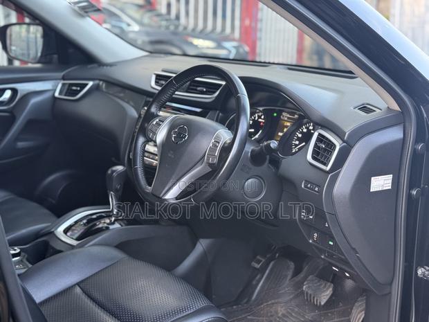 Nissan X-Trail 2.0 Petrol AWD 2015 Black