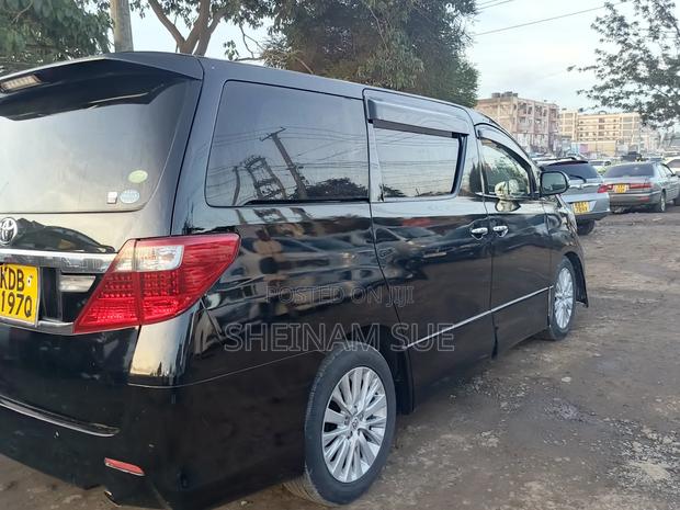 Toyota Alphard 2013 Black