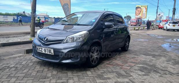 Toyota Vitz 2013 Gray