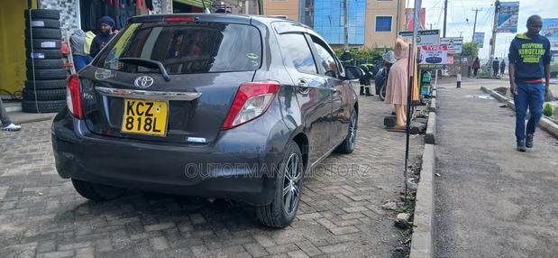 Toyota Vitz 2013 Gray