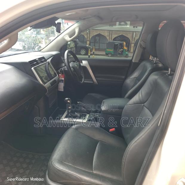 Toyota Land Cruiser Prado 2016 White