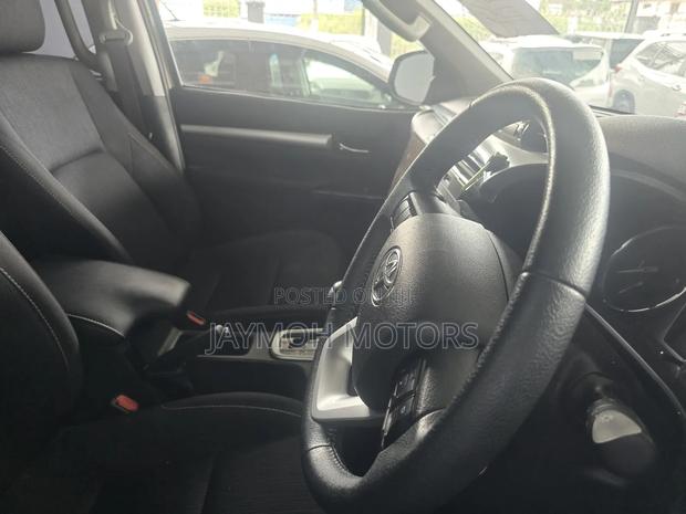 Toyota Hilux 2021 Brown