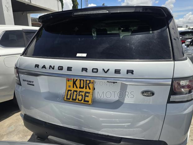 Land Rover Range Rover Sport 2017 White