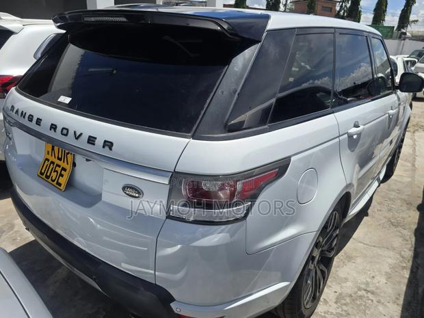 Land Rover Range Rover Sport 2017 White