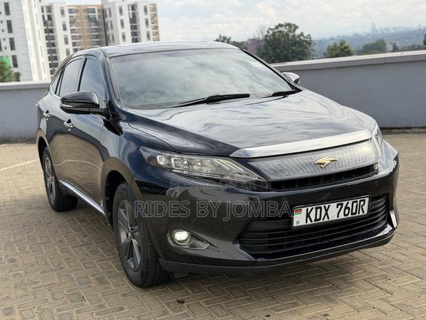 Toyota Harrier 2.0 2015 Black