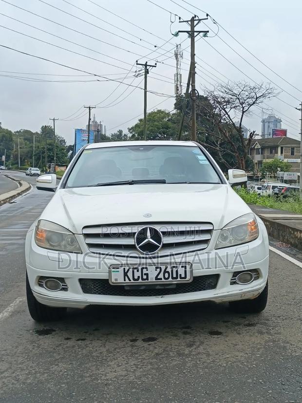 Mercedes-Benz C200 2009 White