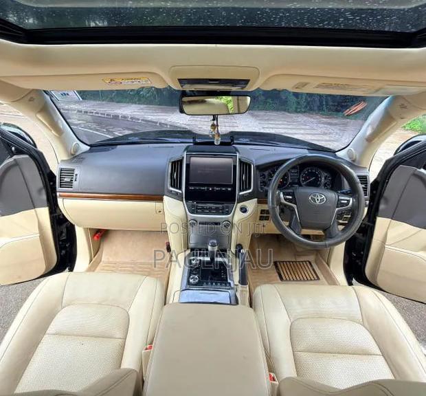 Toyota Land Cruiser Prado 2017