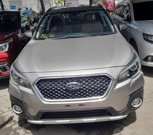 Subaru Outback 2.5i Limited AWD 2019 Beige