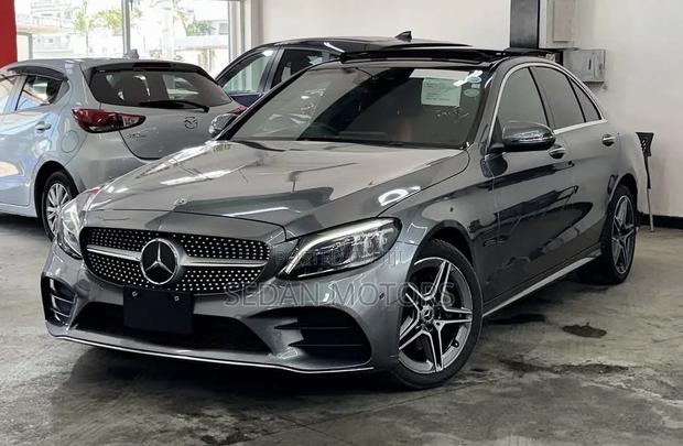 Mercedes-Benz C200 2019 Gray