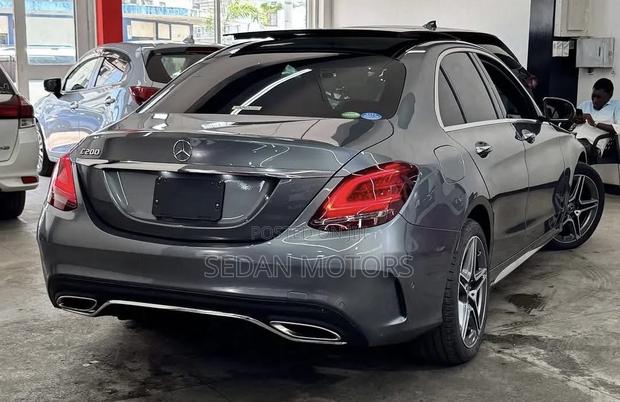 Mercedes-Benz C200 2019 Gray