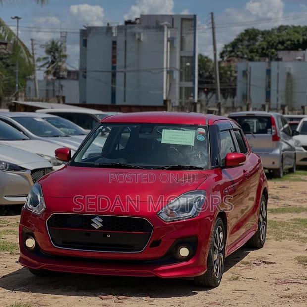 Suzuki Swift 2019 Red