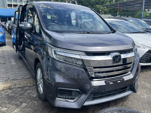 Honda Stepwgn 2019 Gray