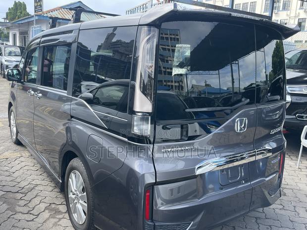 Honda Stepwgn 2019 Gray