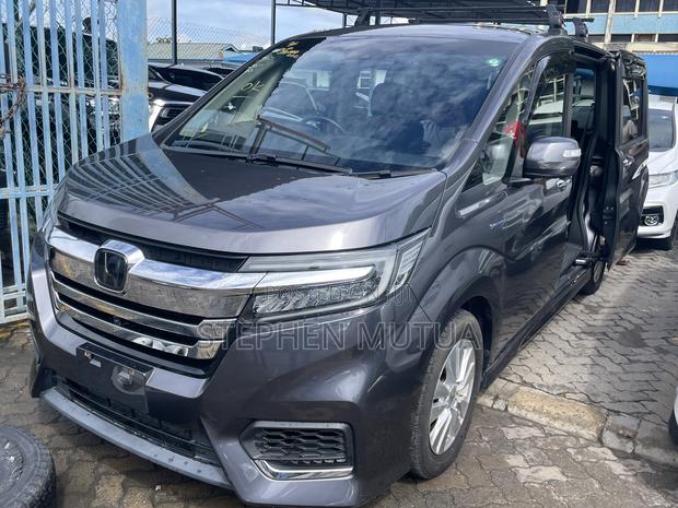Honda Stepwgn 2019 Gray