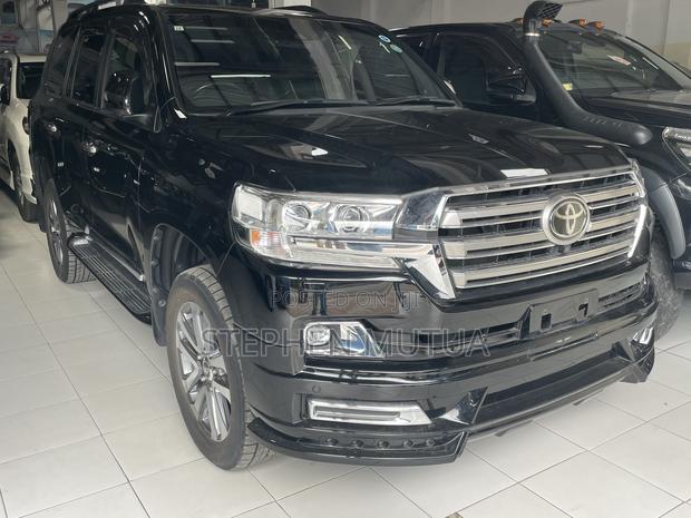 Toyota Land Cruiser 4.6 V8 ZX 2020 Black