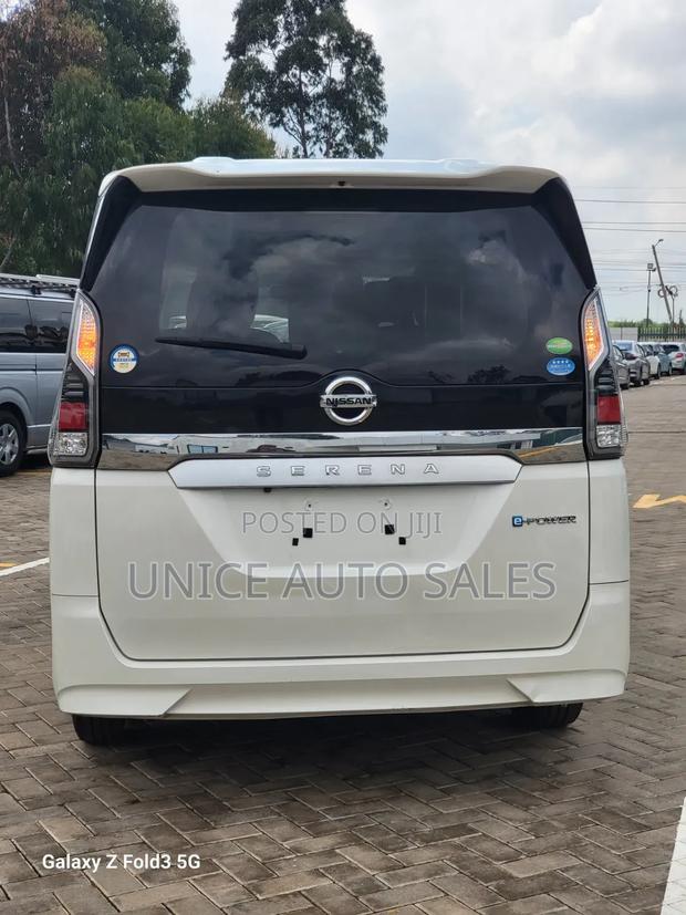 Nissan Serena 2019 White