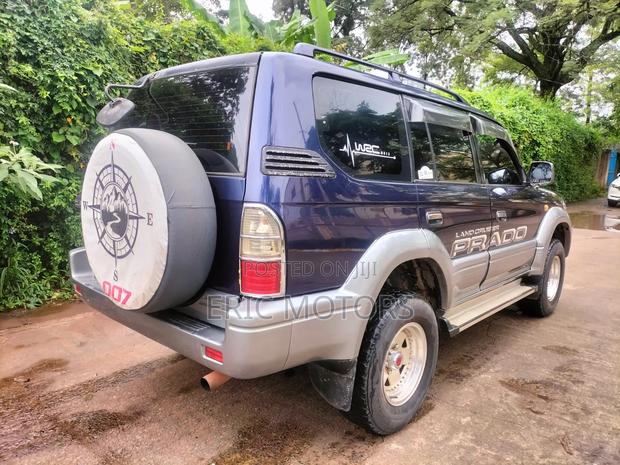 Toyota Land Cruiser Prado 1999 Blue