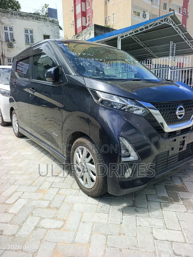 Nissan Dayz 2020 Blue