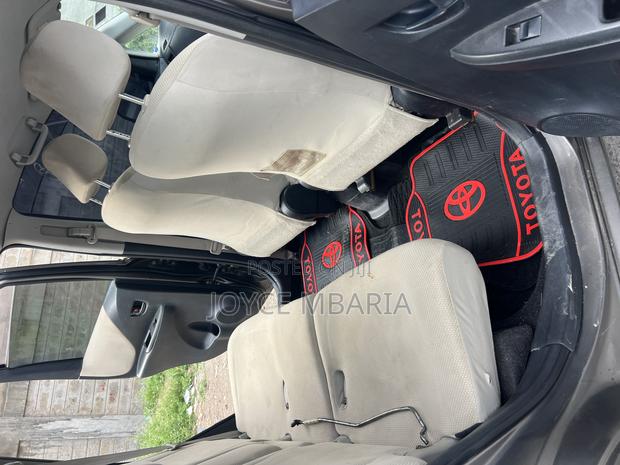 Toyota Ractis 2011 Brown