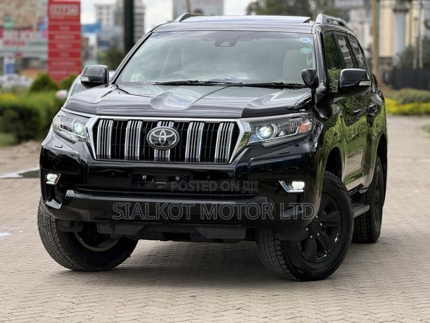 Toyota Land Cruiser Prado 2.8 2019 Black