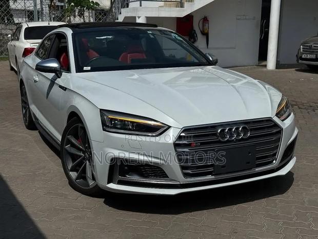 Audi S5 3.0T AWD quattro Coupe 2017 White