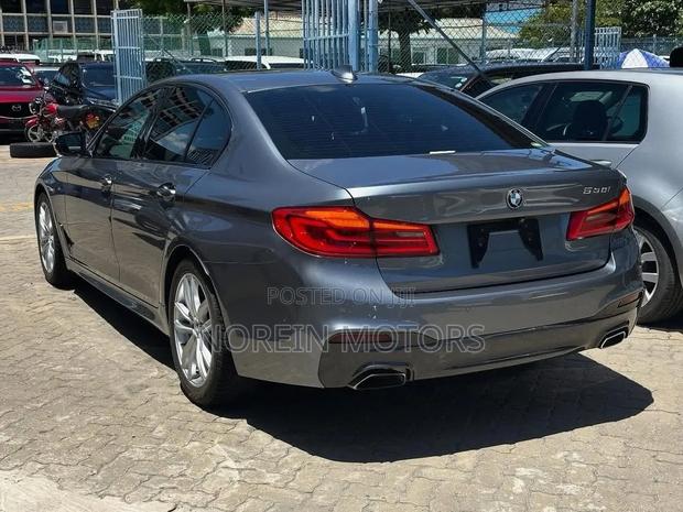 BMW 530i 2021 Blue