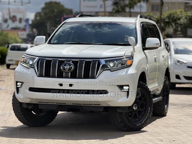 Toyota Land Cruiser Prado 2.7 2019 White