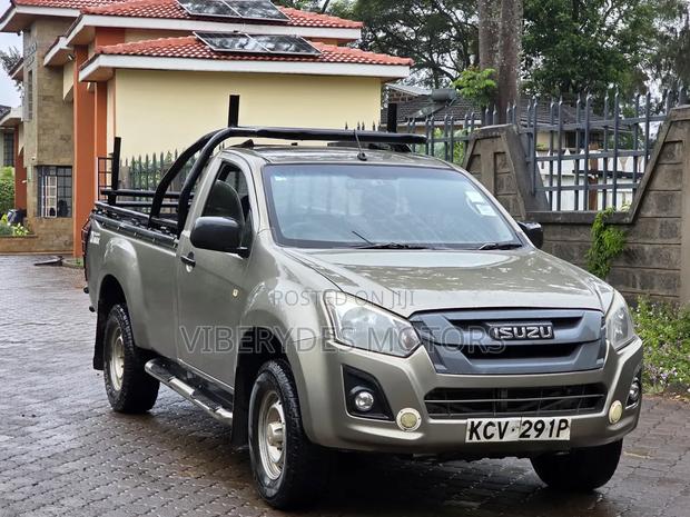 Isuzu D-MAX 2019 Gray