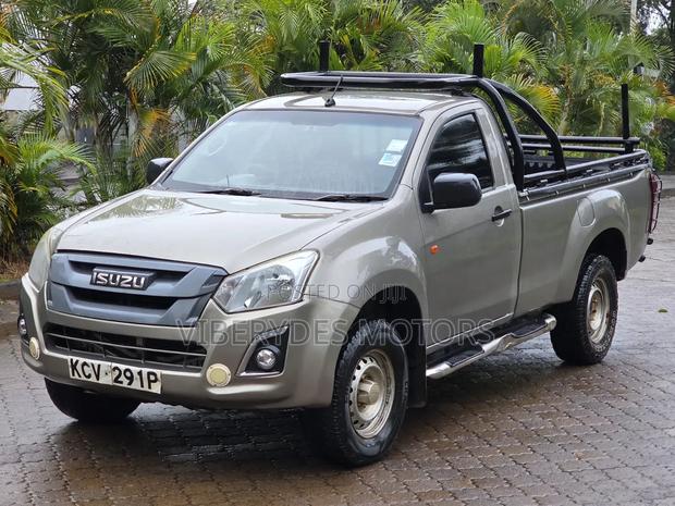 Isuzu D-MAX 2019 Gray