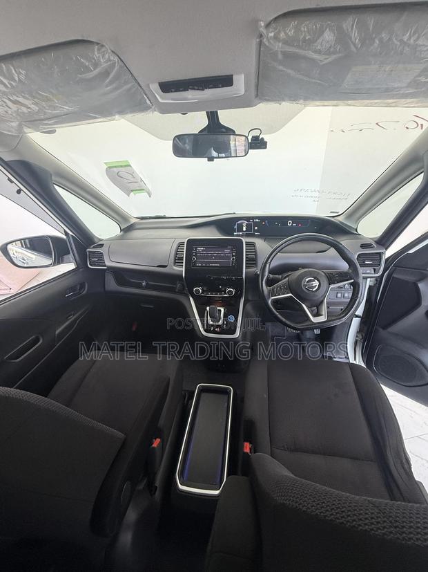 Nissan Serena 2019 White